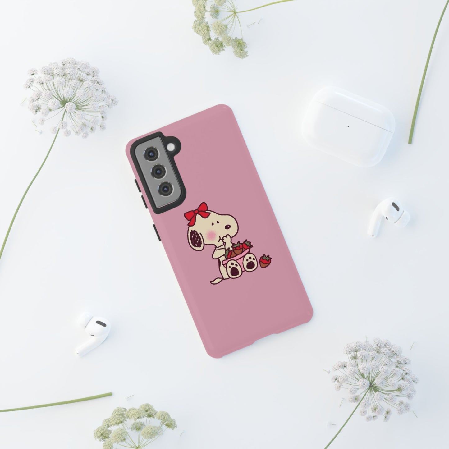 Snoopy eating strawberries 🍓
